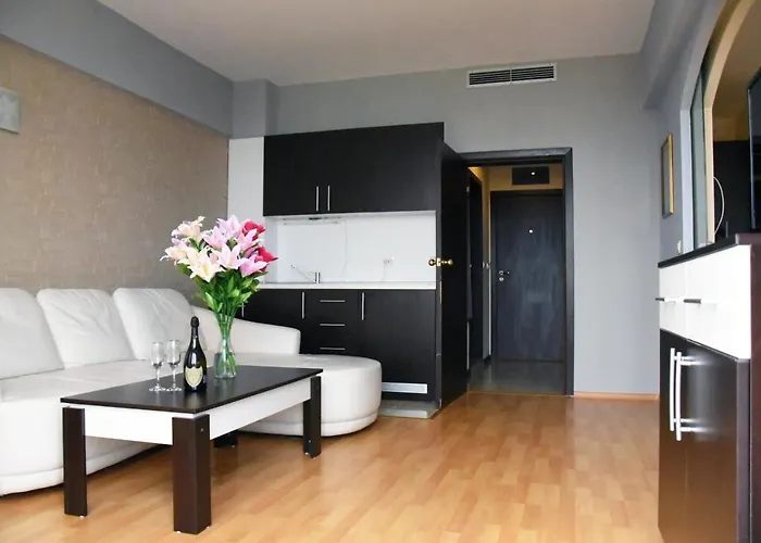 Vris Aparthotel Tsarevo