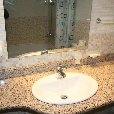 Aparthotel Vris