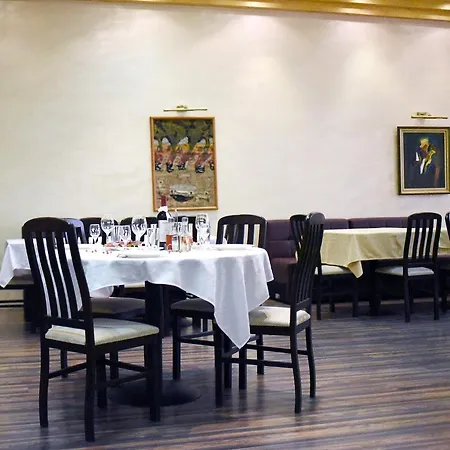 Vris 3* ツァレヴォ